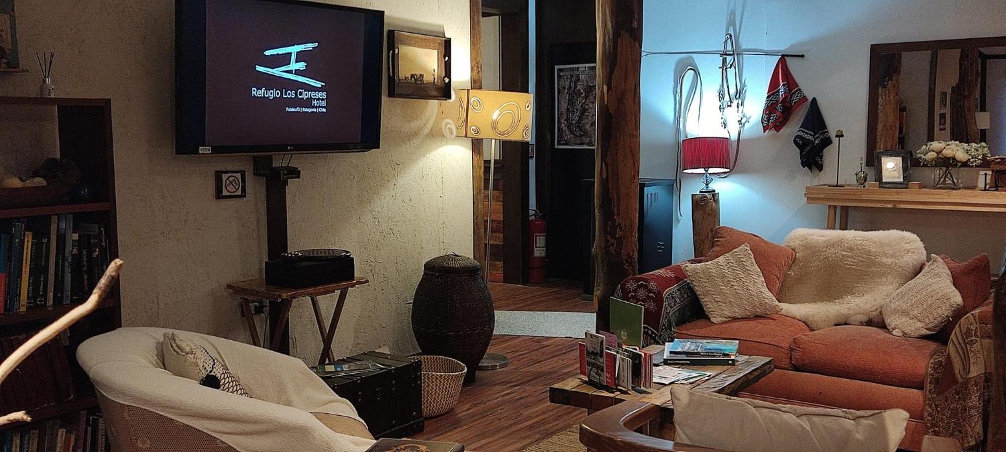 Refugio Los Cipreses Hotel Futaleufú Extérieur photo